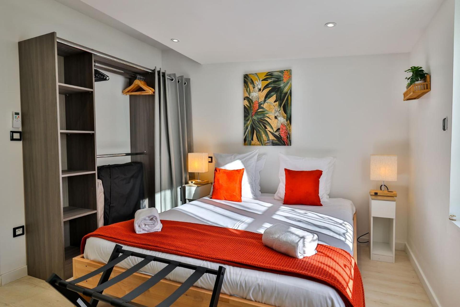 Le Lucien Eco-Appart'Hotel - Angouleme - Centre - Wifi - Parking Prive - Classe 4 Etoiles Ngoại thất bức ảnh