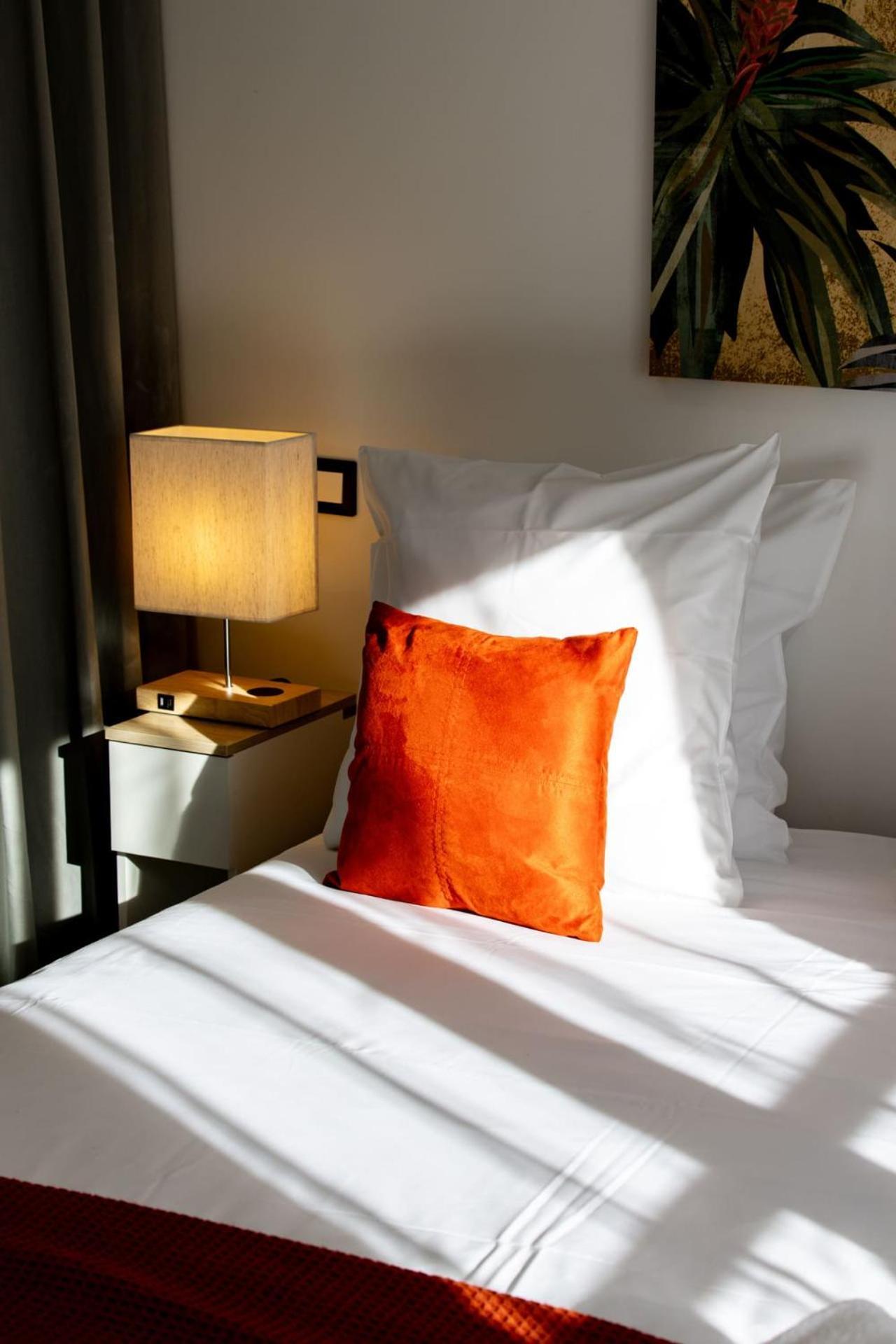 Le Lucien Eco-Appart'Hotel - Angouleme - Centre - Wifi - Parking Prive - Classe 4 Etoiles Ngoại thất bức ảnh