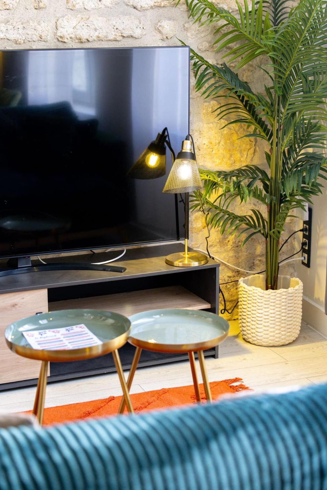 Le Lucien Eco-Appart'Hotel - Angouleme - Centre - Wifi - Parking Prive - Classe 4 Etoiles Ngoại thất bức ảnh