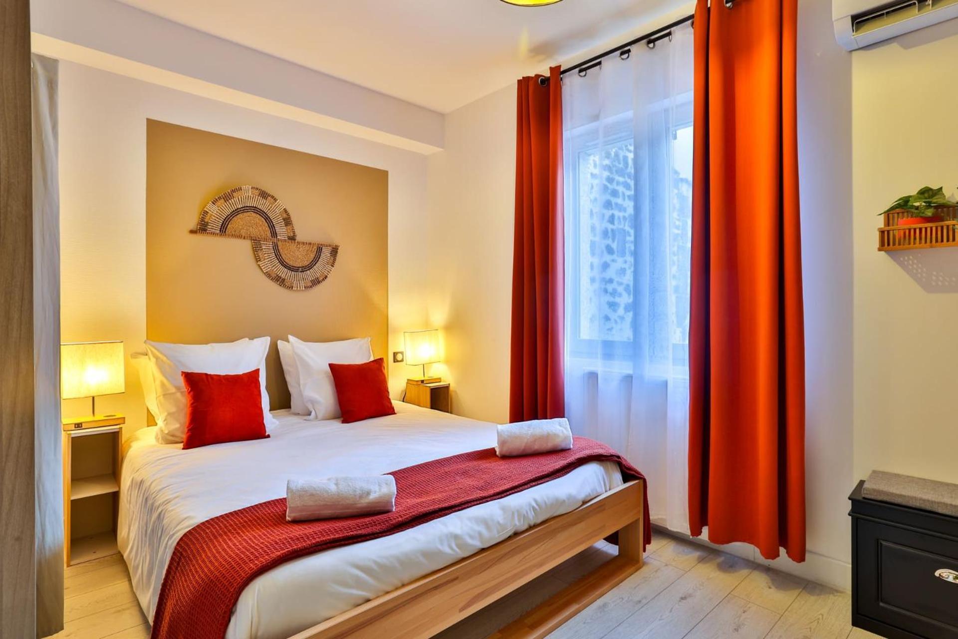 Le Lucien Eco-Appart'Hotel - Angouleme - Centre - Wifi - Parking Prive - Classe 4 Etoiles Ngoại thất bức ảnh